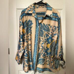 Unique 70’s style paisley shirt.
